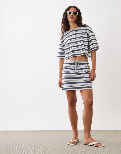 ASOS DESIGN – Dzianinowa dżersejowa spódnica mini w niebiesko-kremowe paski, część zestawu - view 1