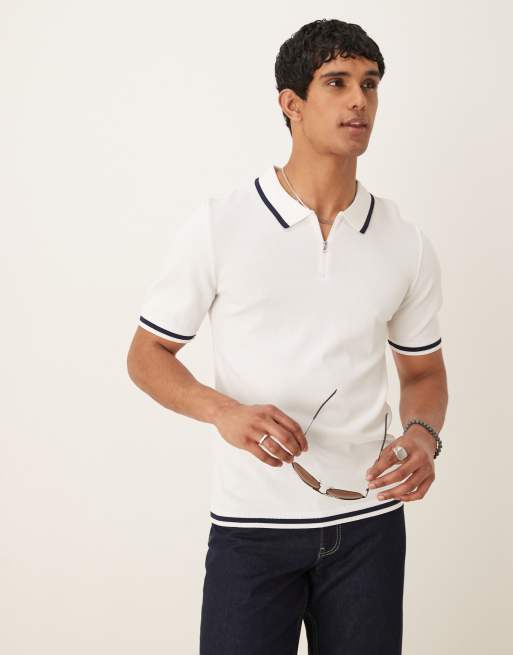 ASOS DESIGN – Dzianinowa koszulka polo o kroju podkreślającym sylwetkę w kolorze złamanej bieli z kontrastowym wykończeniem