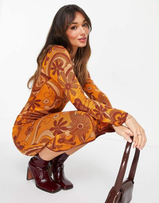 ASOS DESIGN – Dzianinowa sukienka midi we wzór w stylu lat 70.