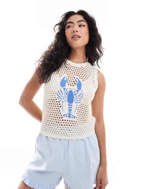 ASOS DESIGN – Dzianinowy top bez rękawów w kolorze ecru z niebieskim motywem homara - view 1