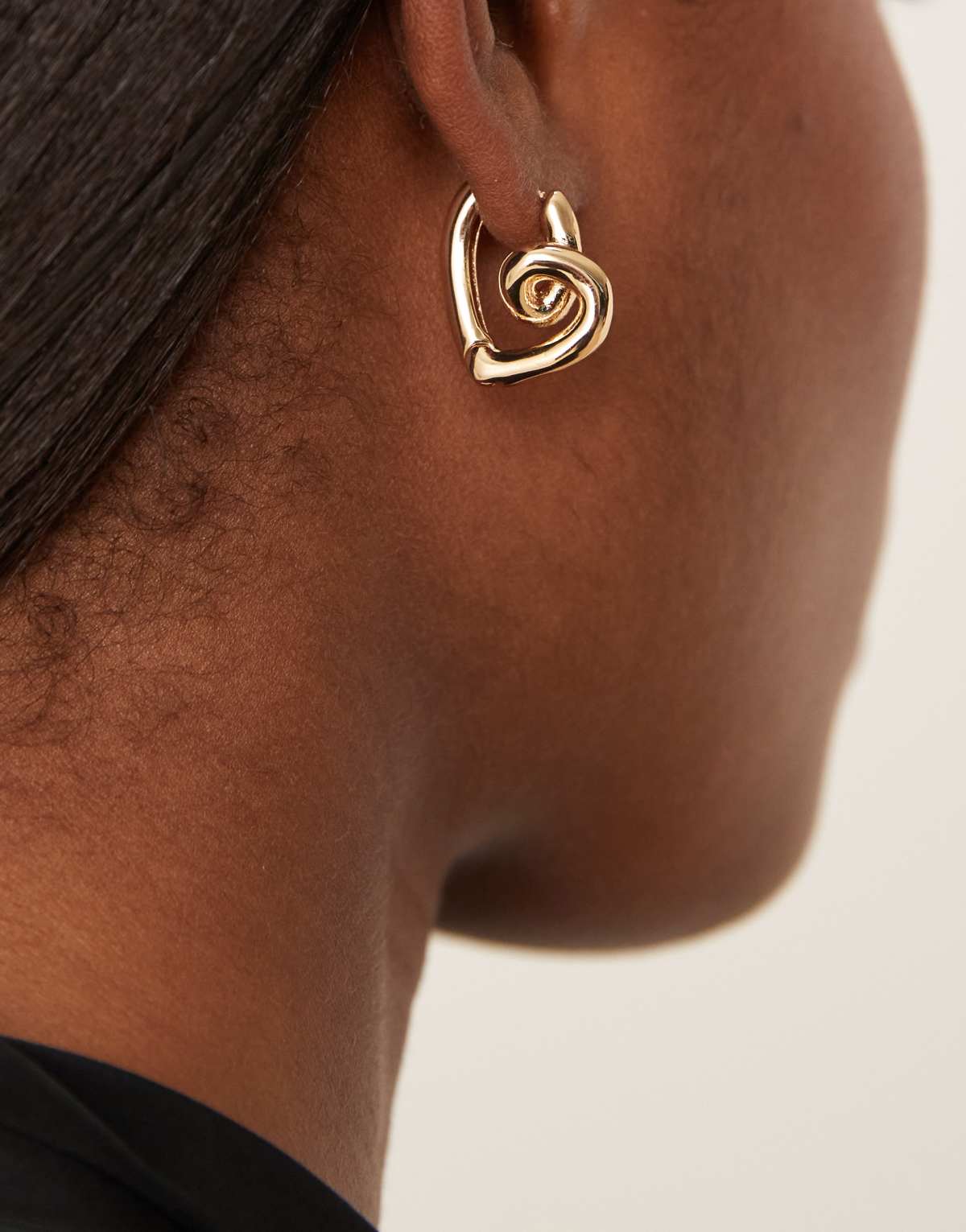 ASOS DESIGN earrings in heart shape in gold tone