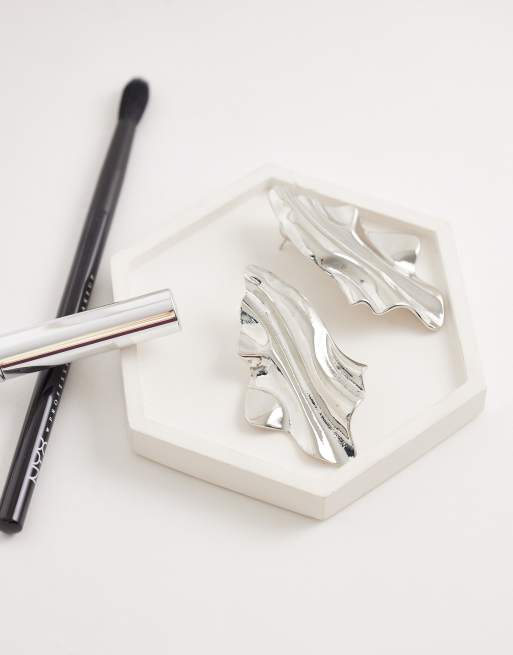 ASOS DESIGN earrings in natural shape in silver tone, 2 of 4