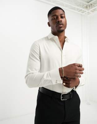 ASOS DESIGN ASOS DESIGN easy iron slim fit twill shirt with cutaway collar and double cuff-White