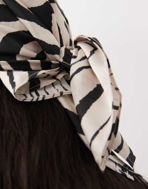 ASOS DESIGN écharpe moyenne imprimé zébré, 3 de 3