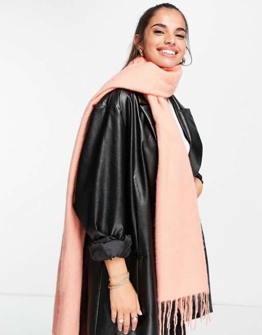 ASOS DESIGN - Écharpe ultra douce à pampilles - Corail