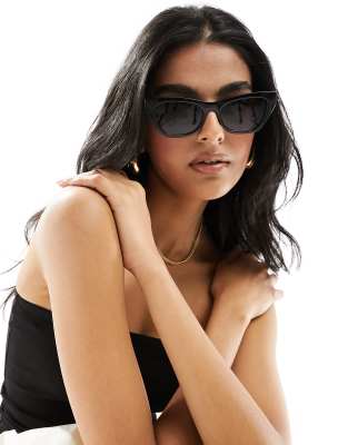 ASOS DESIGN - Eckige Katzenaugensonnenbrille in Schwarz