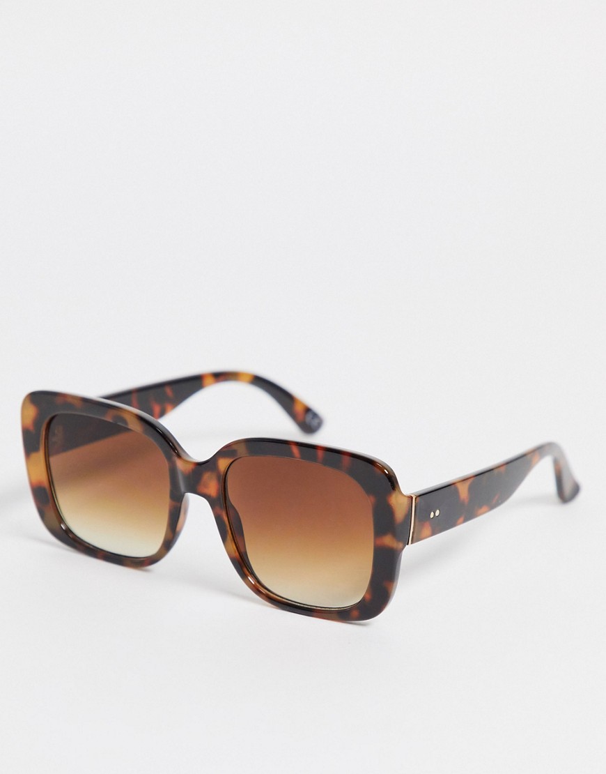 asos design -  – Eckige Oversize-Sonnenbrille im Stil der 70er-Jahre mit recyceltem Rahmen in karamellfarbener Schildpatt-Optik mit braunen Gläsern