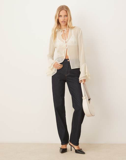 ASOS DESIGN - Ecrufarvet bluse med rynker og klokkeærmer i chiffon i 70'er-stil, 4 af 4