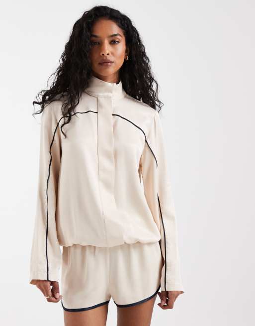 ASOS DESIGN - Ecrufarvet jakke med ståkrave og sporty striber i satin - Del af sæt, 2 af 4
