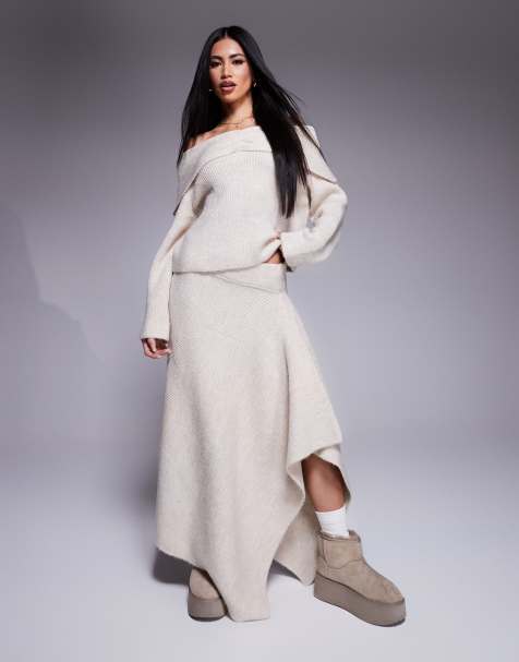 ASOS DESIGN - Ecrufarvet strikket asymmetrisk maxinederdel - Del af sæt - view 1
