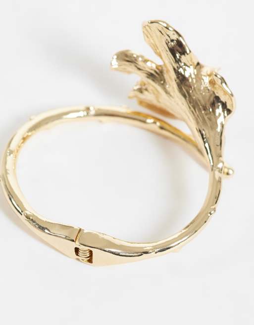 ASOS DESIGN édition limitée bracelet avec détail fleur en finition dorée, 3 de 3