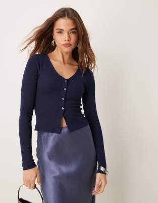 ASOS DESIGN - Einfache Strickjacke in Marineblau mit V-Ausschnitt