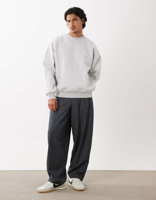 ASOS DESIGN - Ekstremt oversized sweatshirt i meleret lysegråt scuba-lignende stof, 2 af 5