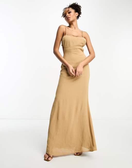 Maxi dress hotsell with strappy back