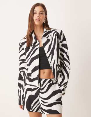 ASOS DESIGN – Elegancka zapinana na zamek marynarka o krótkim fasonie w paski zebry, część zestawu