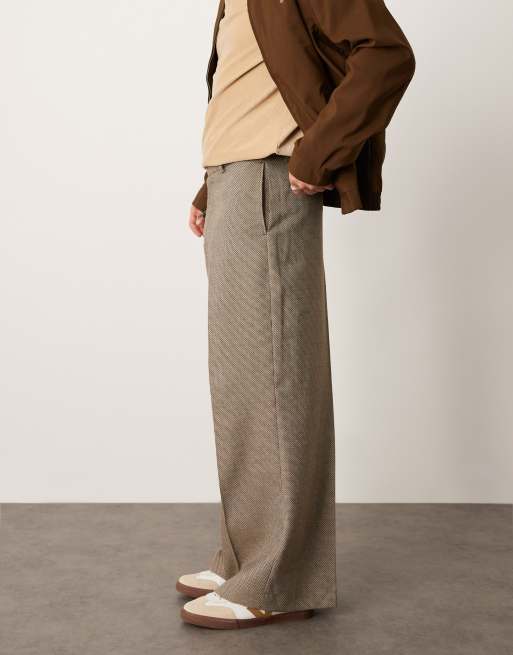 ASOS DESIGN – Eleganckie brązowe spodnie o luźnym kroju z drobną teksturą