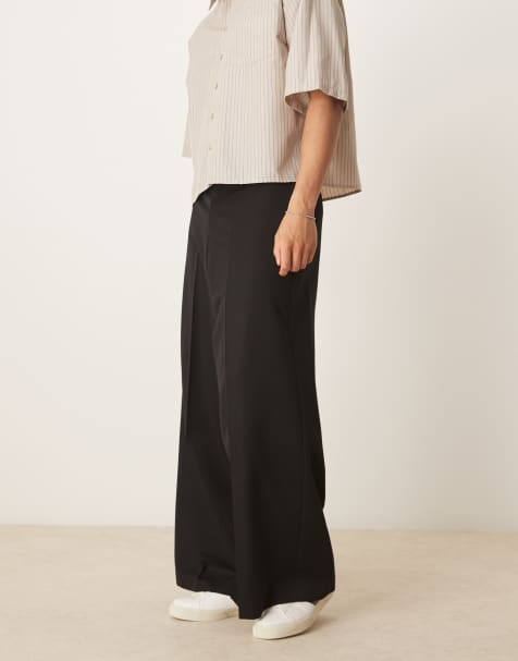 ASOS DESIGN smart extreme wide leg trousers with front pleat in black