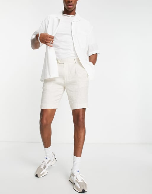 ASOS DESIGN – Eleganckie dopasowane szorty z domieszką lnu w kolorze ecru