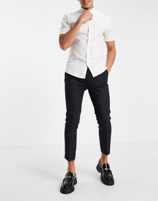 ASOS DESIGN – Eleganckie granatowe spodnie ze zwężanymi nogawkami i wzorem w prążki