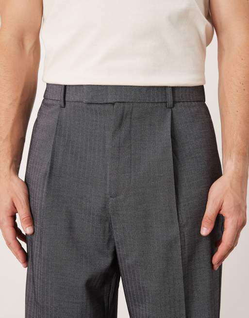 ASOS DESIGN – Eleganckie spodnie z szerokimi nogawkami, elastyczną talią i zakładkami z przodu w szarą jodełkę, 4 z 5