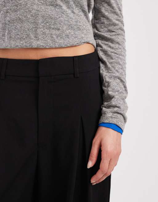 ASOS DESIGN – Eleganckie spodnie z szerokimi nogawkami i podwijanymi nogawkami, 2 z 5