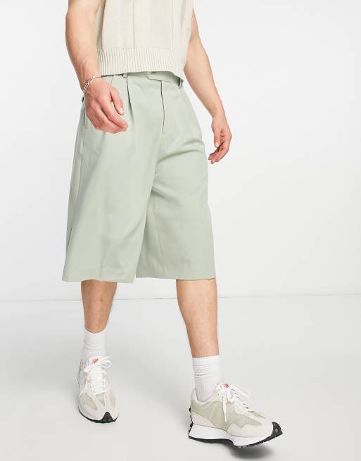 ASOS DESIGN – Eleganckie szerokie szorty o wydłużonym fasonie w jasnym odcieniu khaki