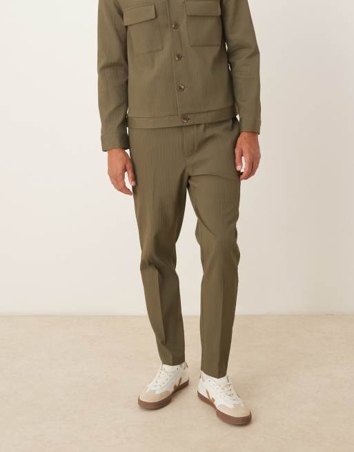 ASOS DESIGN – Eleganckie wciągane zwężane spodnie z prążkami w kolorze khaki, część zestawu