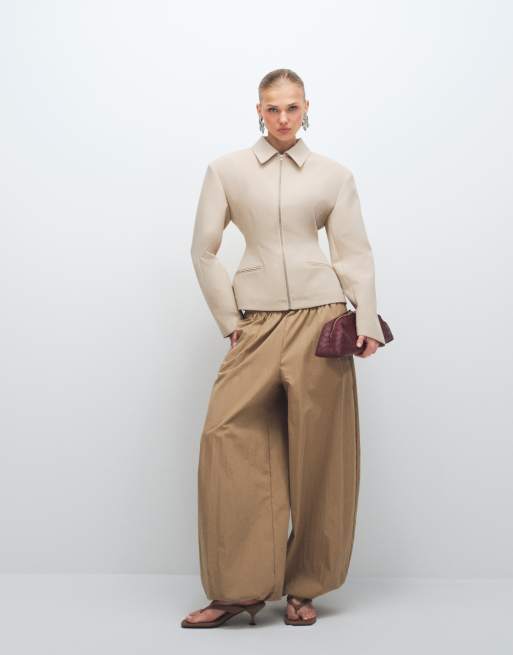 ASOS DESIGN - Elegant gemodelleerd jack met ingenomen taille en rits in camel, 2 van 4