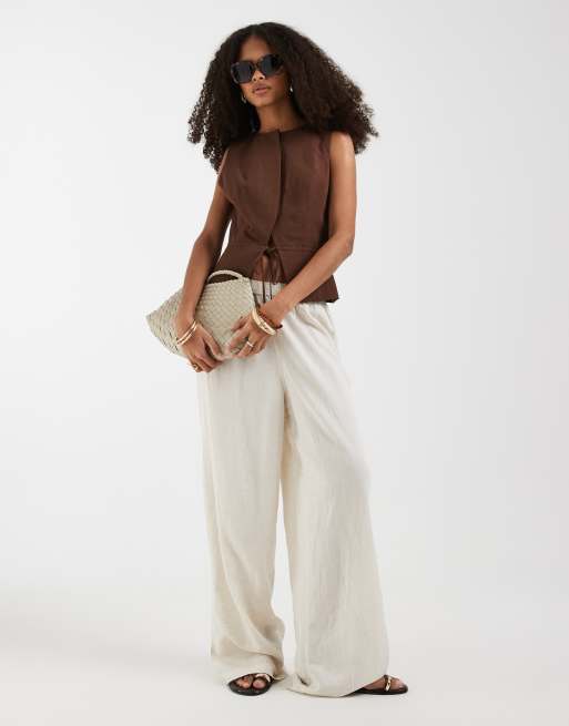ASOS DESIGN - Elegant gilet van linnenmix met strikceintuur in chocoladebruin , 2 van 4