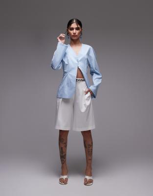 ASOS DESIGN - Elegante Bermuda-Shorts in Weiß mit weitem Bein