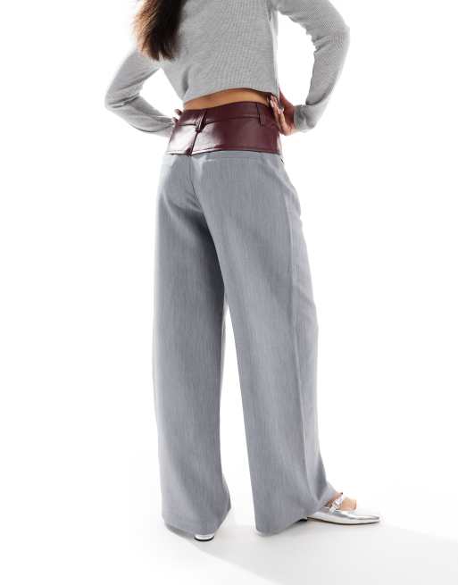 ASOS DESIGN - Elegante broek met contrasterend paneel van imitatieleer in grijs, 3 van 5