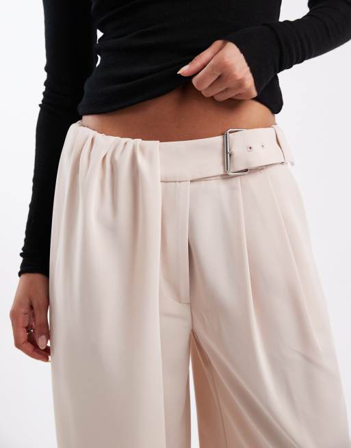 ASOS DESIGN - Elegante broek met wijde pijpen en plooien in crème, 2 van 5