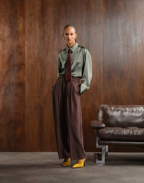 ASOS DESIGN - Elegante broek met wijde pijpen, lage taille en asymmetrische tailleband in chocoladebruin - view 1