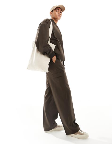 ASOS DESIGN – Elegante Cargohose in Braun mit weitem Schnitt und Taschendetails, Kombiteil - view 1
