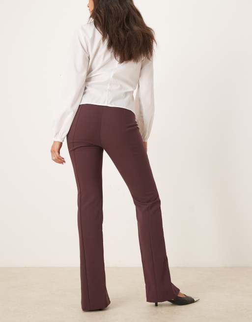 ASOS DESIGN – Elegante, eng geschnittene Hose in Braun mit Reißverschlussdetail vorne, 2 von 5