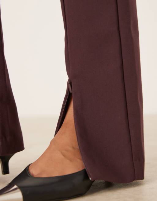 ASOS DESIGN – Elegante, eng geschnittene Hose in Braun mit Reißverschlussdetail vorne, 3 von 5