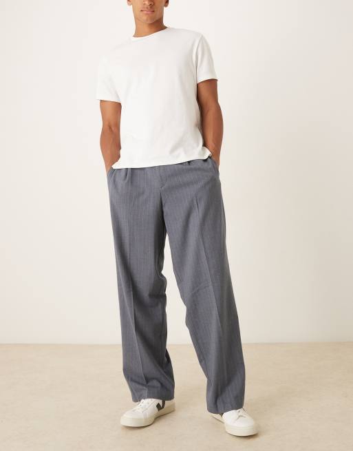 ASOS DESIGN – Elegante Flanellhose in Dunkelblau mit Nadelstreifen, weitem Bein und elastischem Bund, 2 von 5