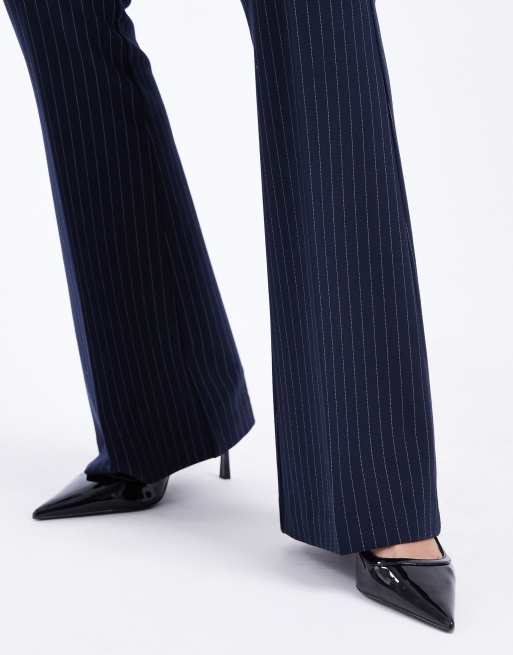 ASOS DESIGN - Elegante flare-broek in marineblauwe krijtstreep, 4 van 5