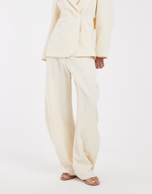 ASOS DESIGN – Elegante Horseshoe-Hose in Elfenbeinweiß mit gestauchtem Bein, Kombiteil, 2 von 5
