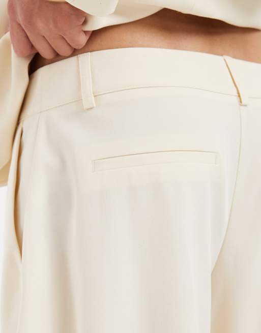 ASOS DESIGN – Elegante Horseshoe-Hose in Elfenbeinweiß mit gestauchtem Bein, Kombiteil, 4 von 5