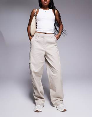 ASOS DESIGN - Elegante Horseshoe-Hose in Mokka mit Utility-Taschendetail-Neutral