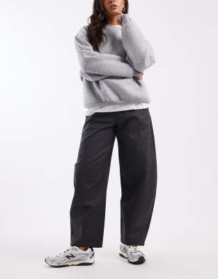 ASOS DESIGN - Elegante Hose aus Baumwollsatin in Marineblau