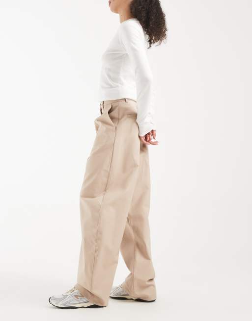ASOS DESIGN – Elegante Hose aus Baumwollsatin in Taupe mit abgerundetem Beinschnitt, 3 von 5