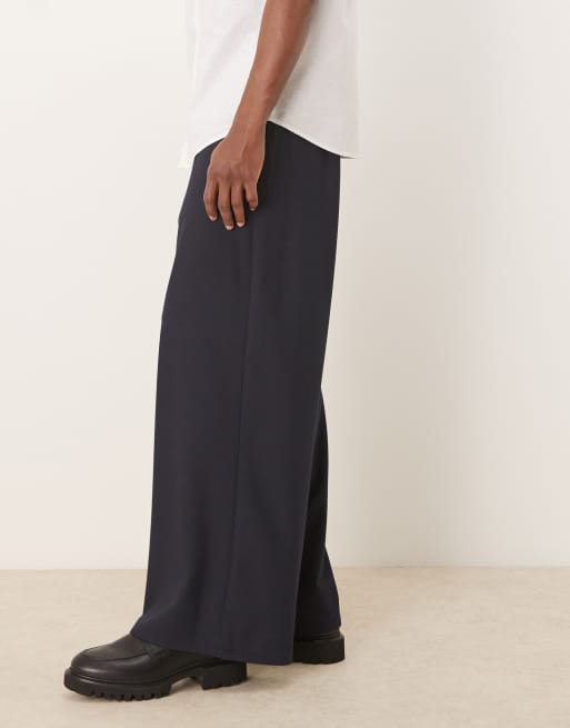 ASOS DESIGN – Elegante Hose aus Seersucker in Marineblau mit Hufeisen-Design, 2 von 5
