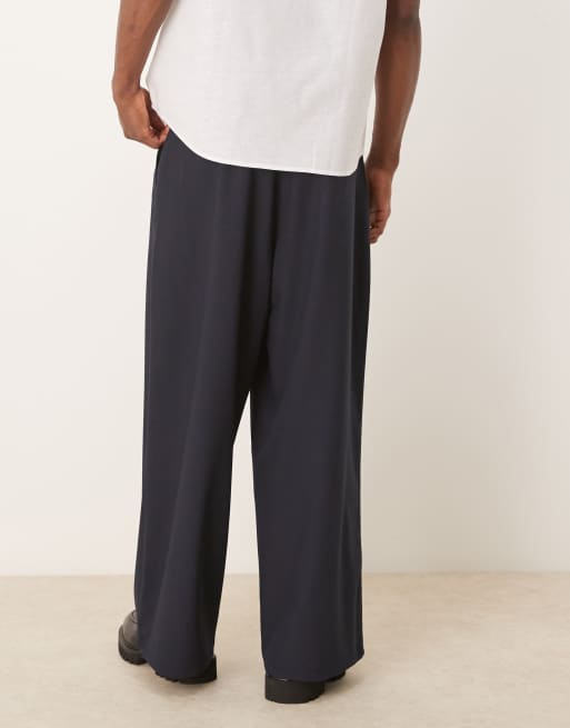 ASOS DESIGN – Elegante Hose aus Seersucker in Marineblau mit Hufeisen-Design, 4 von 5