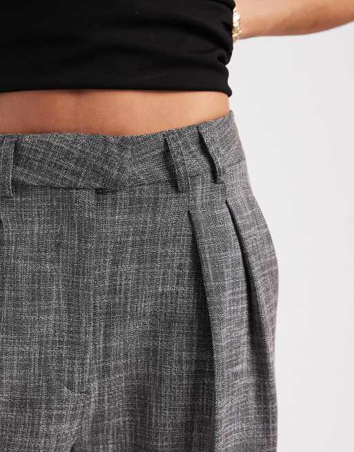 ASOS DESIGN – Elegante Hose in Anthrazit mit Kreuzschraffur, weitem Bein und Bundfalten , 4 von 5