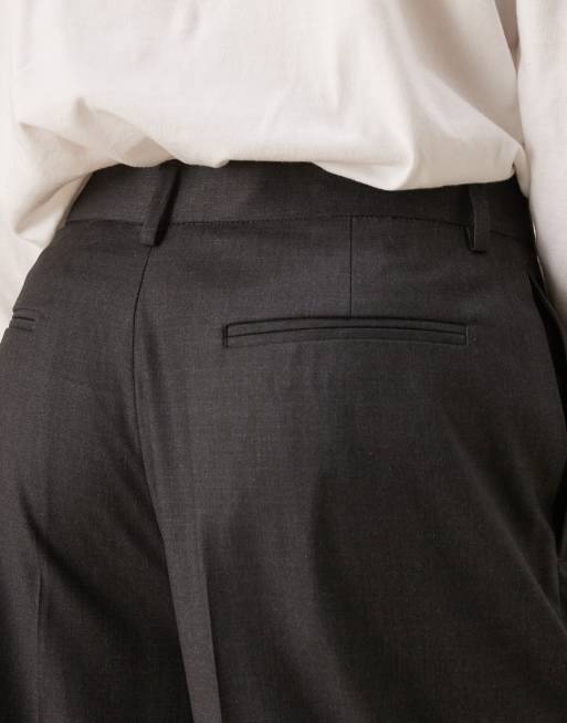 ASOS DESIGN – Elegante Hose in Anthrazit mit weitem Bein und doppelten Bundfalten, 2 von 5