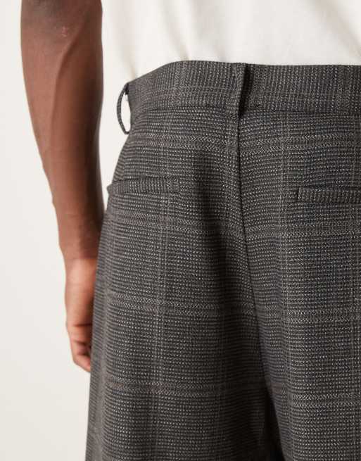 ASOS DESIGN – Elegante Hose in Braun kariert mit weitem Bein und Bundfalten vorn