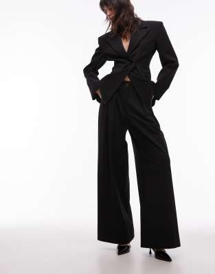 ASOS DESIGN - Elegante Hose in Schwarz mit hohem Bund und Bundfalten