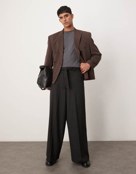 ASOS DESIGN – Elegante Hose in Schwarz mit sehr weitem Bein und Gürtel - view 1